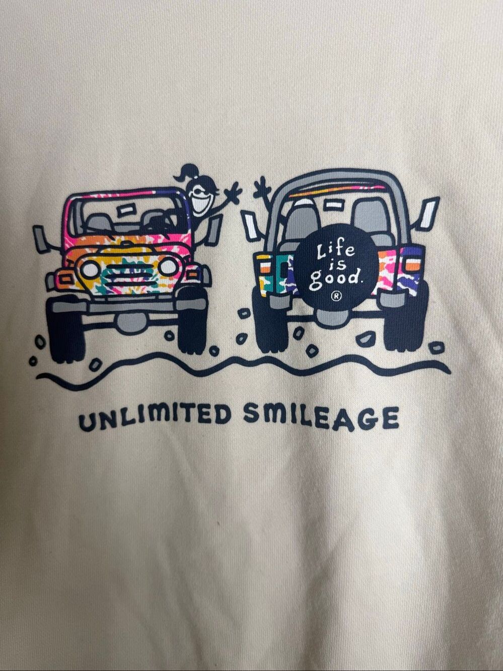 Life is Good Women’s Medium Unlimited Smileage Jeep Graphic Crewneck Sweatshirt